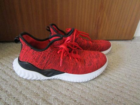 Lehké červené pánské sportovní boty zn. vty, č. 43, victory,43