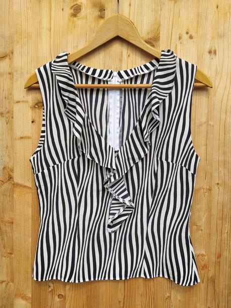 Lehký vypasovaný top halenka - vel.34/36, 34