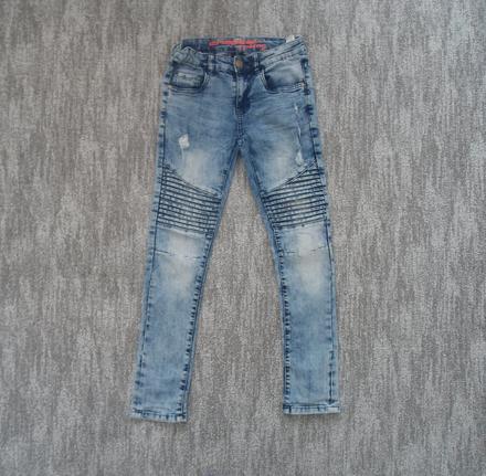 Modré kalhoty rifle džíny, chapter young,152