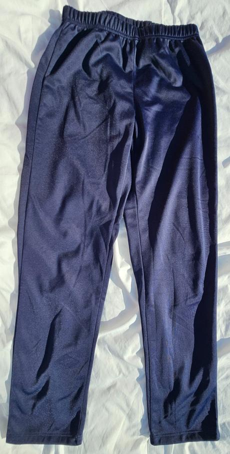 M143	dívčí / chlapecké sportovní kalhoty v.134-140, decathlon,134