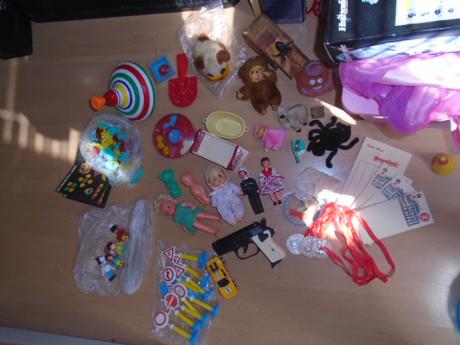 Hračky retro značky mončičák káča angličák hej rup,