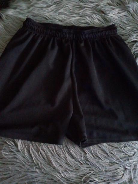 Fotbalové kraťasy vel.134, 134