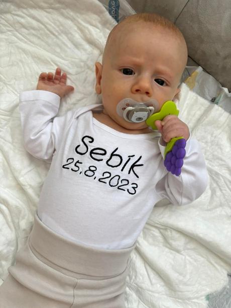 Nové body holčičí vel.0-3měsíce, 56 / 62 / 68