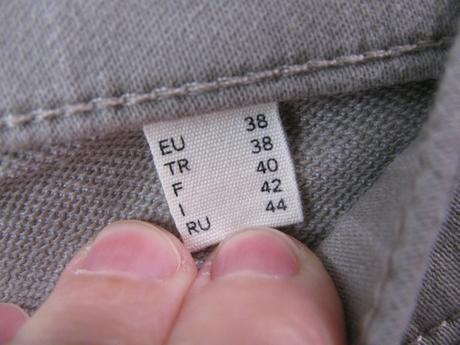 Dámské šedé strečové,kotníkové kalhoty, úzký střih, 38