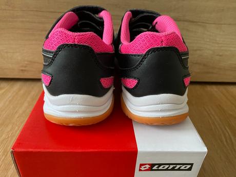 Dívčí sálové tenisky - lotto jumper 400, vel. 31, lotto,31