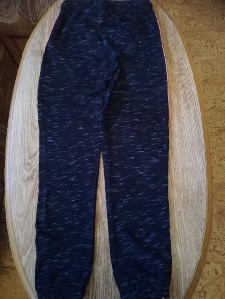 Tepláky dívčí vel. 140., 140