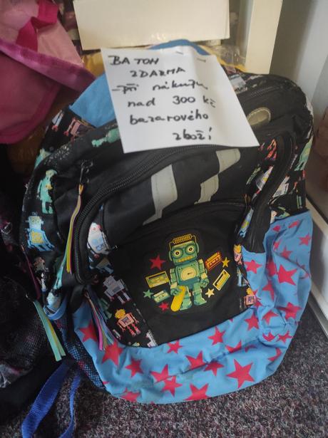 Batoh při nákupu nad 300 kč, 