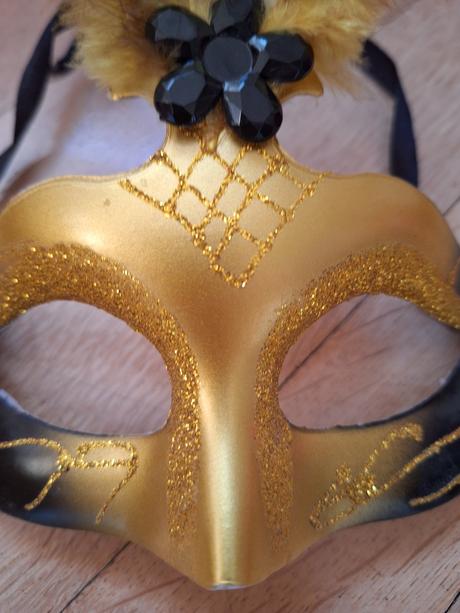 Maska škraboška maškarní maska,