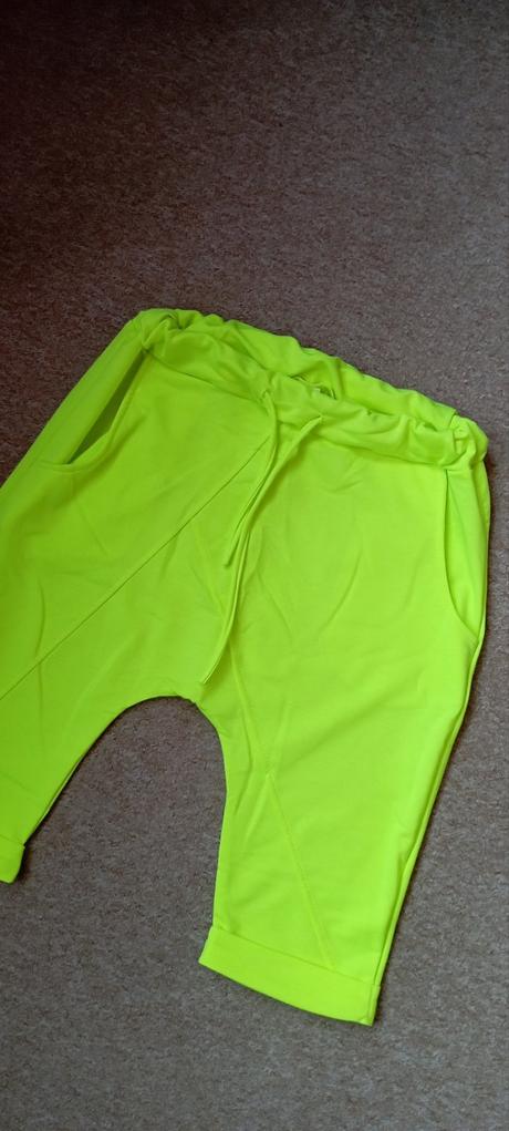 Neonové baggy/nasrávačky zn."l&y italy" vel."m/l", m