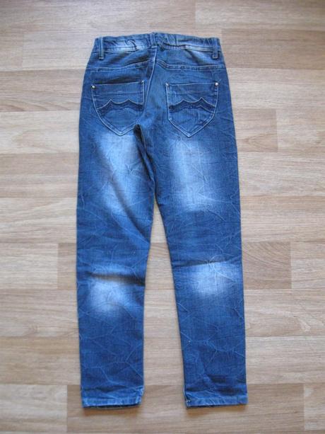 Džíny, 140