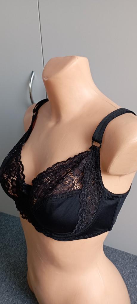 Podprsenka zn."dollcezza" vel."80c", 80c