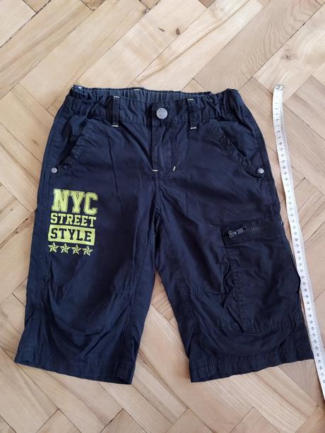 Černé kraťasy, 128