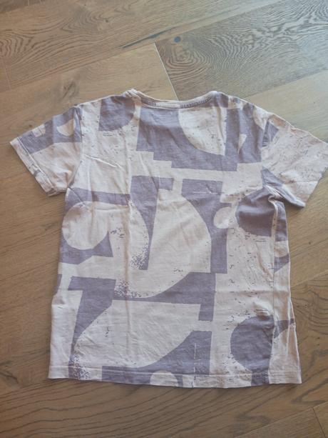 Triko reserved č.146, reserved,146