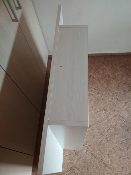 Přebalovací deska na komodu, 