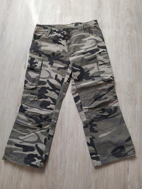 Zelené maskačové 3/4 ťáky, 152