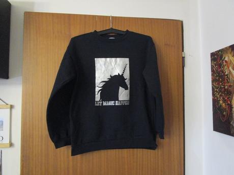 Černá oteplená mikina, vepředu stříbrný obrázek, primark,158