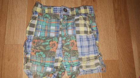 Kostkovane kraťasy vel. 86, marks & spencer,86
