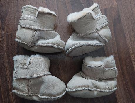 2x zimní capáčky s jehněčí kožešinou, 19