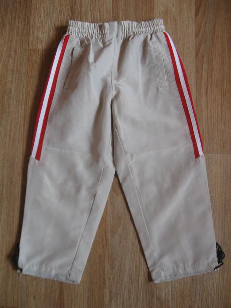 Sportovní kalhoty, 104