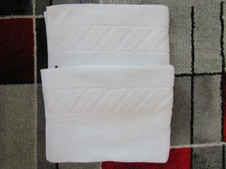 Velké bílé osušky-froté - 2 ks, 