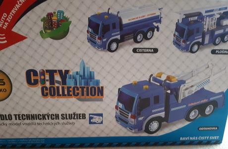 Auto s plošinou - vůz technických služeb,