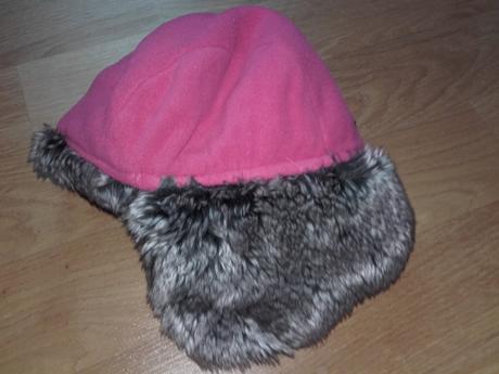 Teplá prešívaná ušianka s kožušinkou, 6-10 r., f&f,128