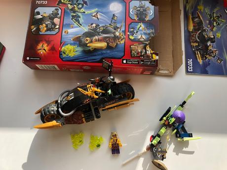 Lego ninjago 70733 výbušná motorka,