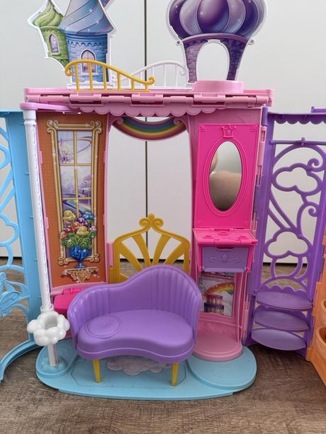 Mattel barbie duhový zámek, 