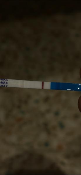 Slabá čárka na těhotenském testu. Je test pozitivní?