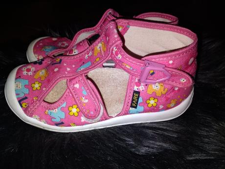 Dívčí papuče sloni vel. 28, vnit.stélka 18.5 cm, fare,28