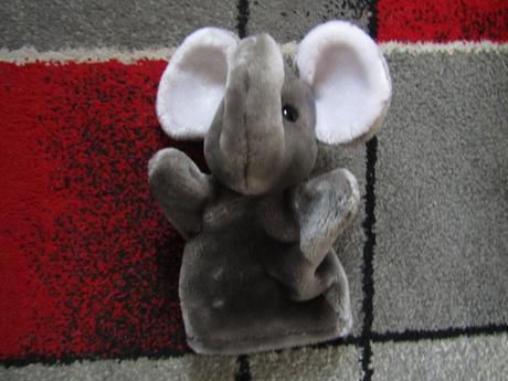Plyšový maňásek slon,