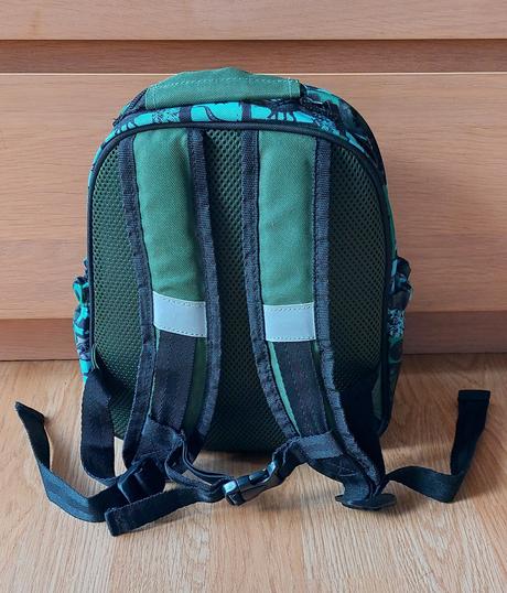 Batůžek hama s motivem dinosaurů,