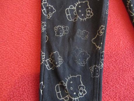 Džegíny hello kitty., h&m,110