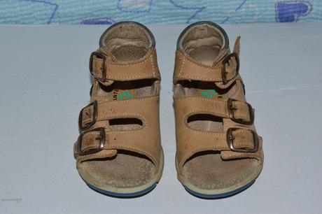 Hnědo-modré kožené zdravotní sandálky, santé,22