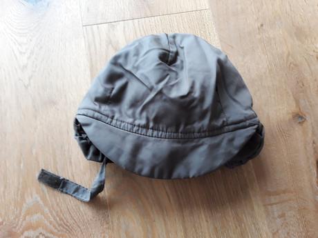 Čepička pro chlapečka, 92