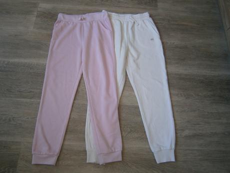 2x tepláky vel. 140, 140