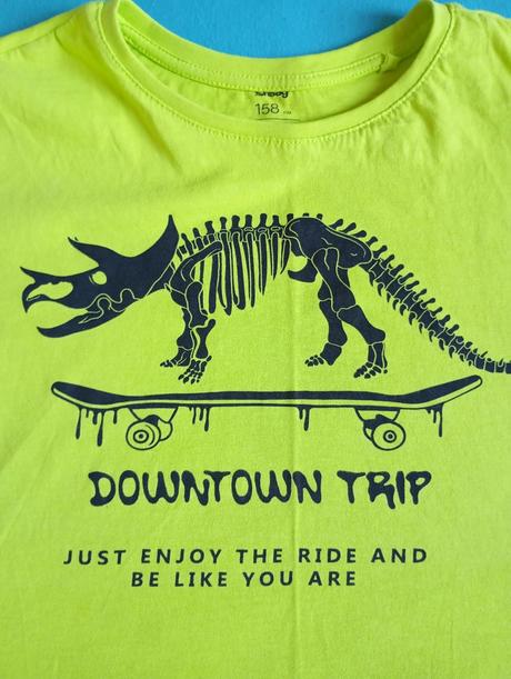 Neonové triko, sinsay,158