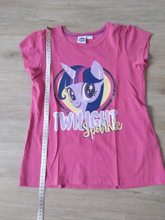 Růžové tričko, 134