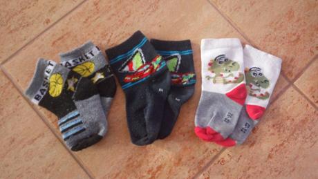 Dětské ponožky, vel. 2-4 roky, 23