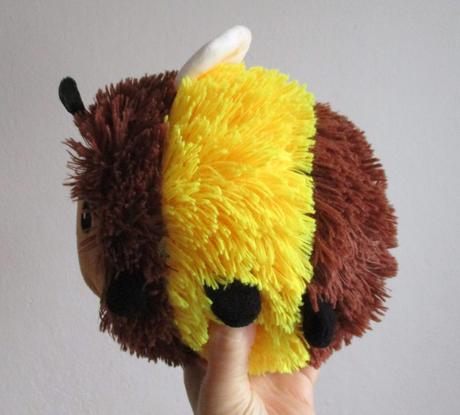 Plyšový čmelák 20 cm, 