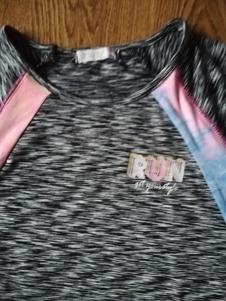 Tričko dívčí sportovní, vel. 146, zn. kugo., kugo,146