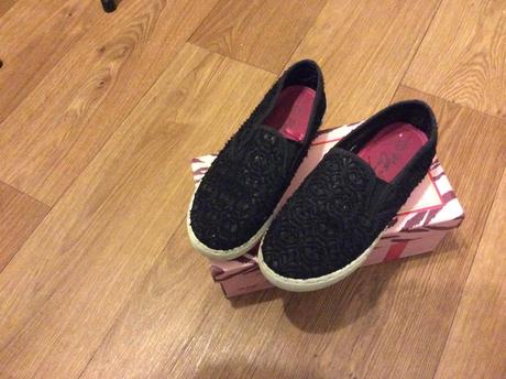 Balerínky.   tenisky, 35