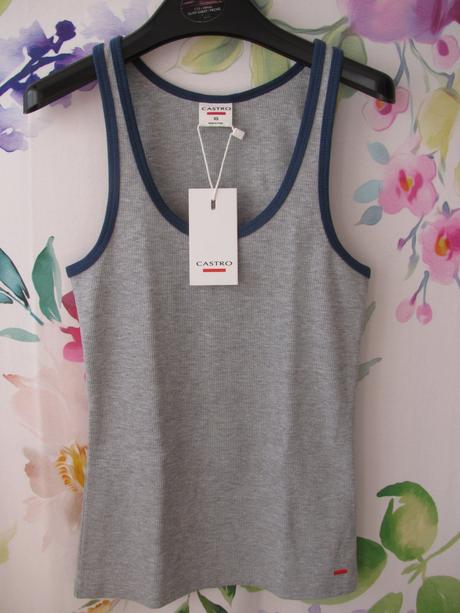 Bavlněný šedý žebrovaný nátělník, 140