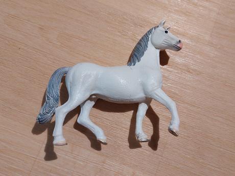 Kůň schleich bílý, 