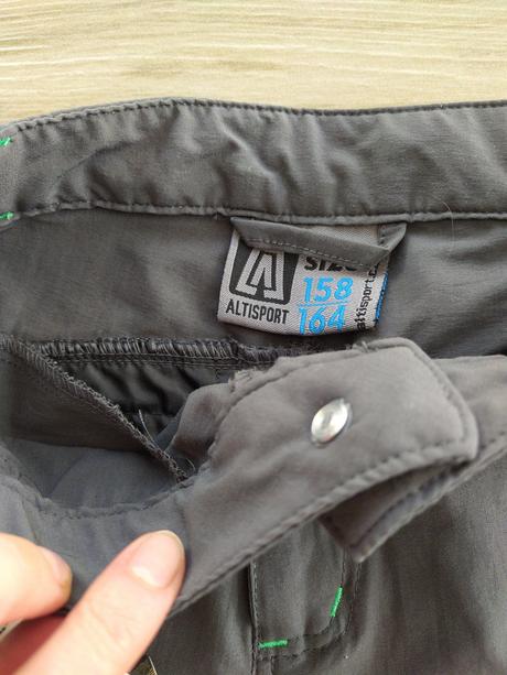 Lehké sportovní kalhoty vel. 158/164, 158