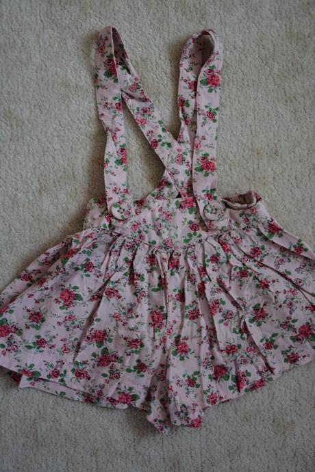 Sukýnkové kraťasy s laclíky, next,80