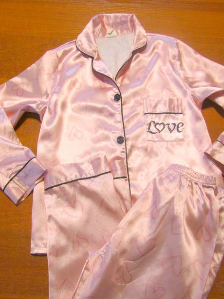 Dívčí pyžamo vel 122, 122