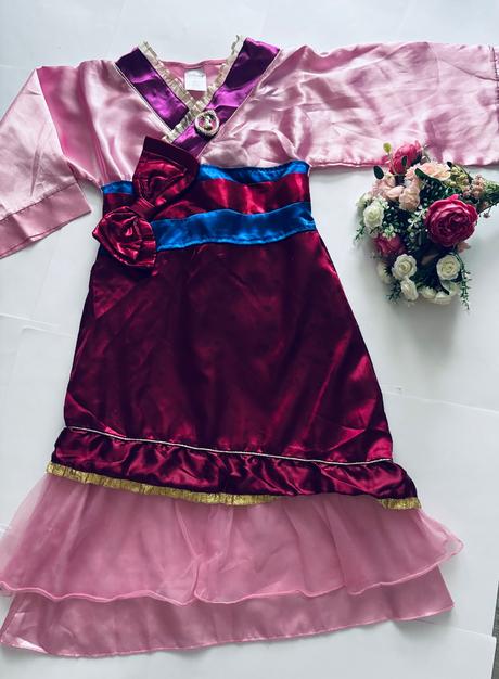 An24/ kostým princezna zn. disney - v.5/6 let,