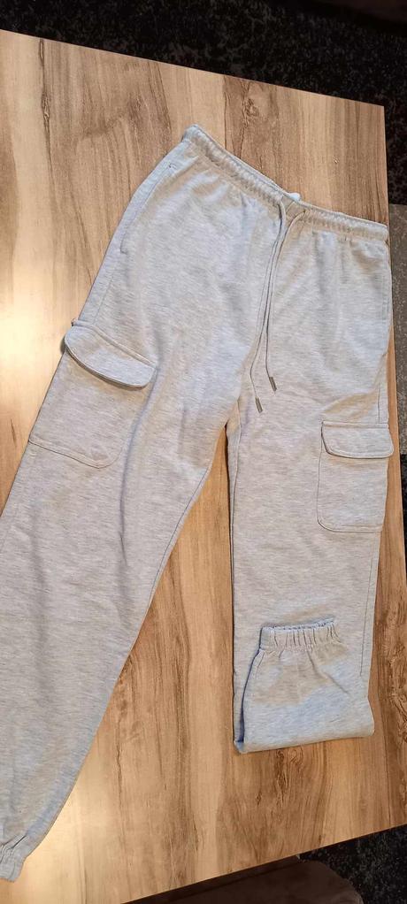 Tepláky šedé berschka, bershka,s