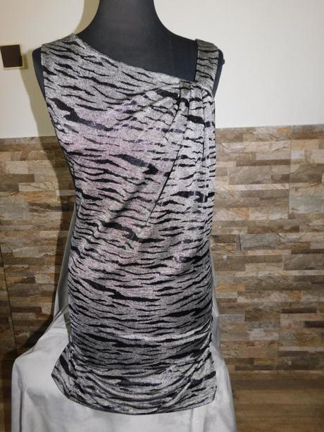 Dámské společenské šaty, m